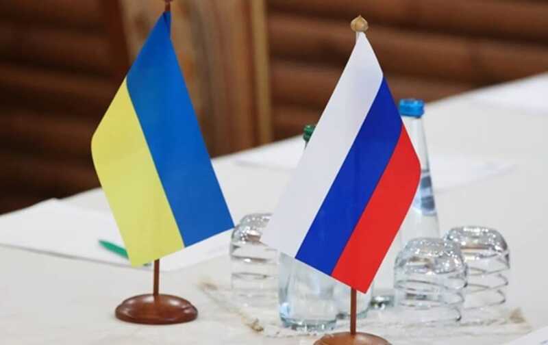 Делегация из России прибыла в Стамбул для переговоров с Украиной