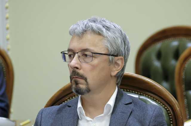 Министр культуры Ткаченко пообещал больше не закрывать украинские телеканалы