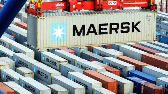 Крупнейший в мире перевозчик Maersk направил свои контейнеры через Россию в обход Суэцкого канала