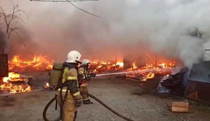 В Красногорске вспыхнул крупный пожар