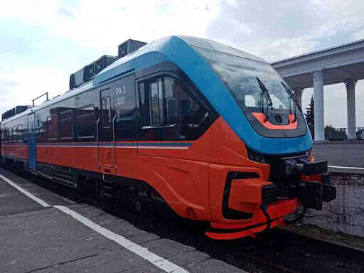 Движение поезда Санкт-Петербург-Белгород было остановлено в области из-за угрозы ракетной атаки