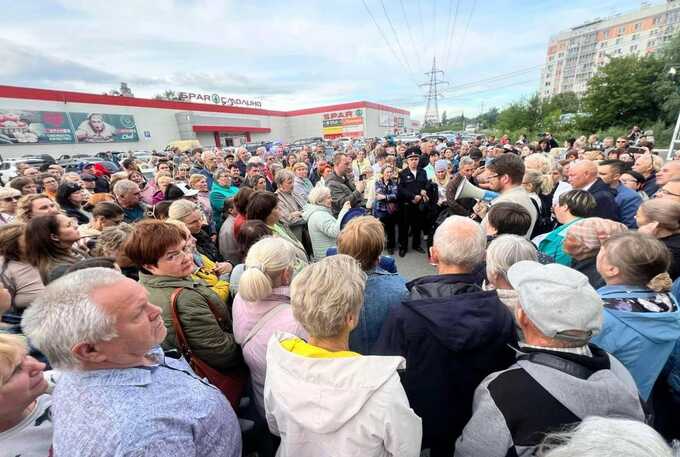 Жители Челябинска вышли на протест из-за бездействия властей при наводнении