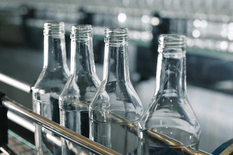 Министерство финансов России установило новую минимальную цену на водку