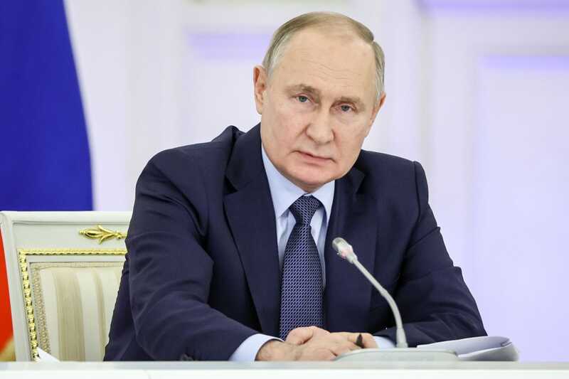 Путин поручил организовать обучение русскому языку для детей мигрантов