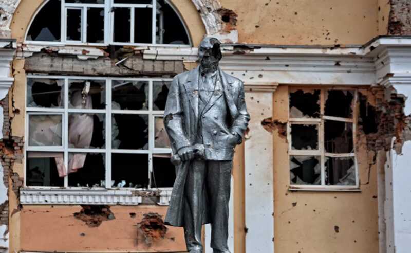 Москва и Киев обменялись обвинениями в нападении на школу-интернат в Судже