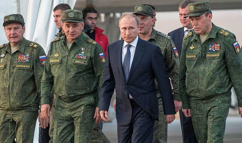 Влияние ФСБ: почему Путин не полагается на своих генералов