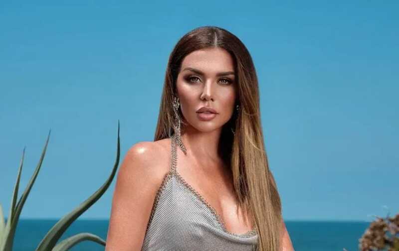 Анна Седокова, оставившая позади грусть, удивила своих поклонников обновлённым образом жизни