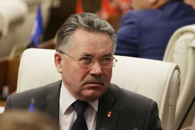 Бывший депутат Плюснин получил наказание за мошенничество с квартирами для сирот
